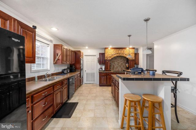 10325 MILL POND RD, Spotsylvania, VA 22551