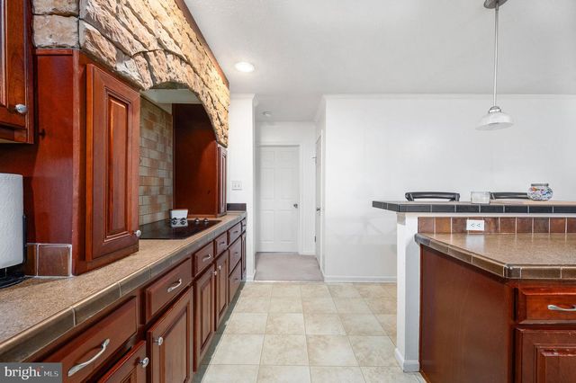 10325 MILL POND RD, Spotsylvania, VA 22551