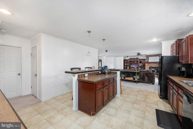 10325 MILL POND RD, Spotsylvania, VA 22551