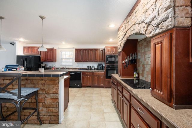 10325 MILL POND RD, Spotsylvania, VA 22551