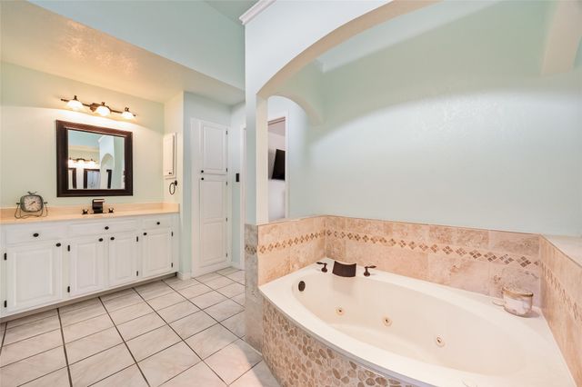 8506 Linda Vista Drive, Rowlett, TX 75088