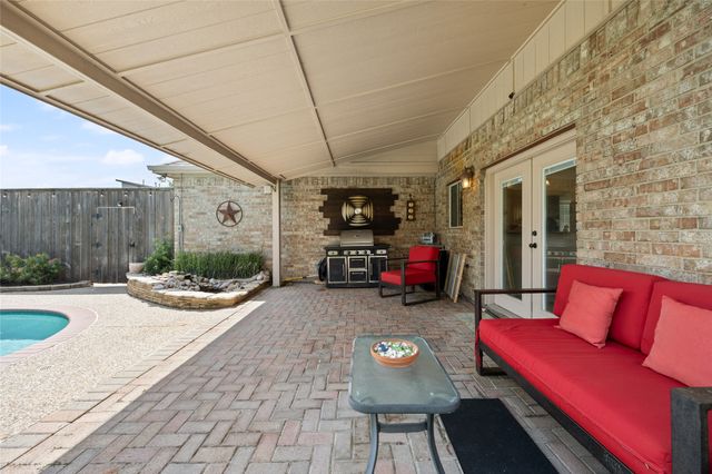 8506 Linda Vista Drive, Rowlett, TX 75088
