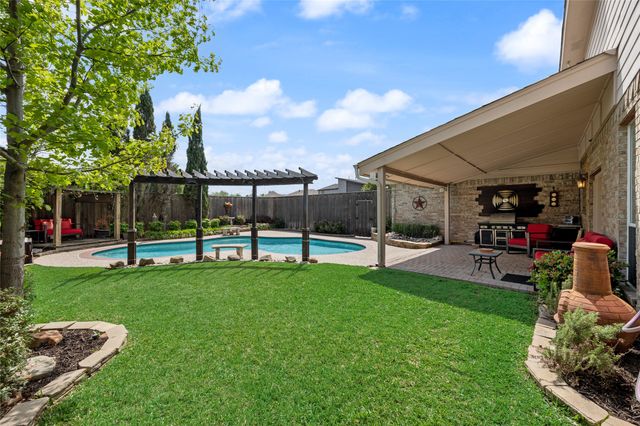 8506 Linda Vista Drive, Rowlett, TX 75088