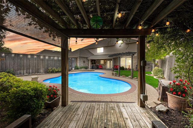 8506 Linda Vista Drive, Rowlett, TX 75088