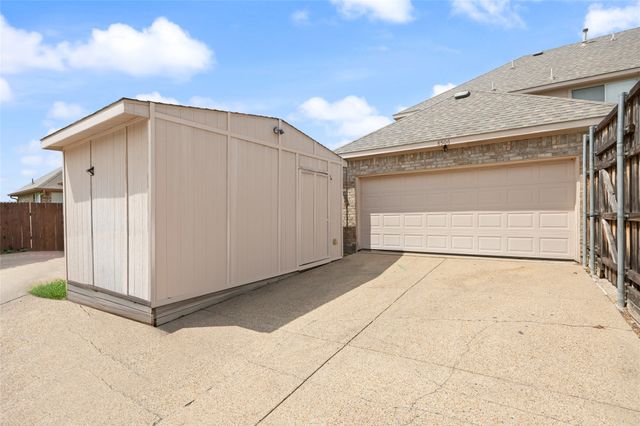 8506 Linda Vista Drive, Rowlett, TX 75088