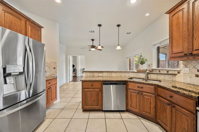 8506 Linda Vista Drive, Rowlett, TX 75088