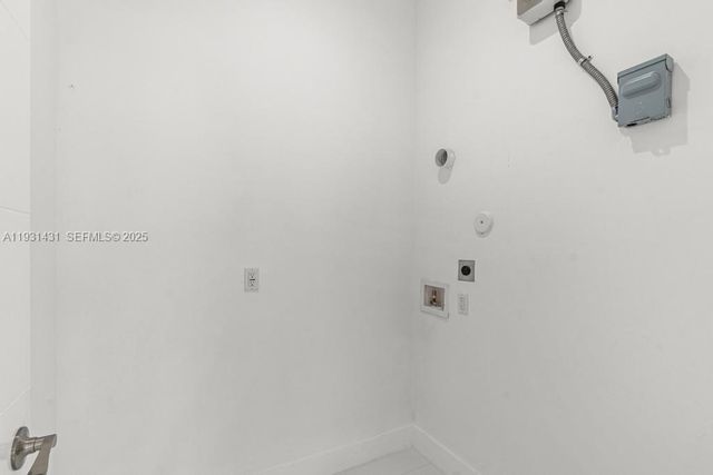 755 NW 83 ST, Miami, FL 33150