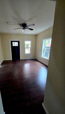 1239 S MAIN ST, Wichita, KS 67213