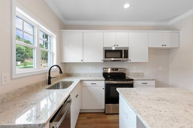 2486 Hidden Cove Court, Gainesville, GA 30501