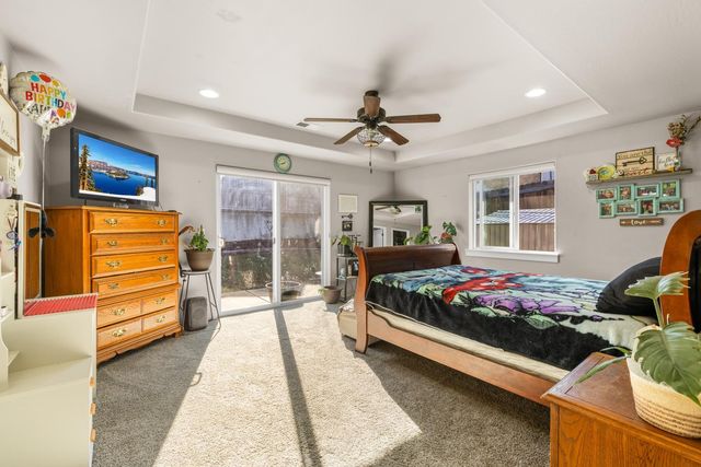 917 Stonewater Drive, Eagle Point, OR 97524