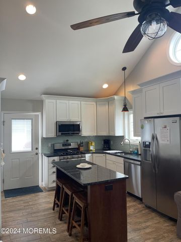 104 W Chadwick Way, Lavallette, NJ 08735