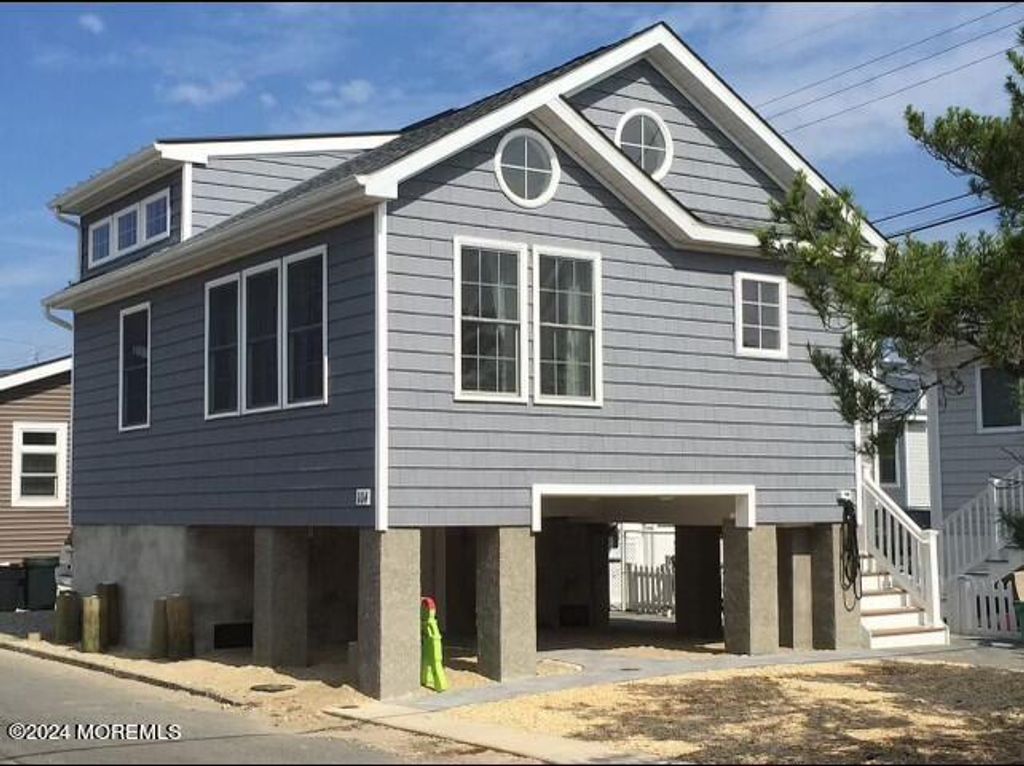 104 W Chadwick Way, Lavallette, NJ 08735