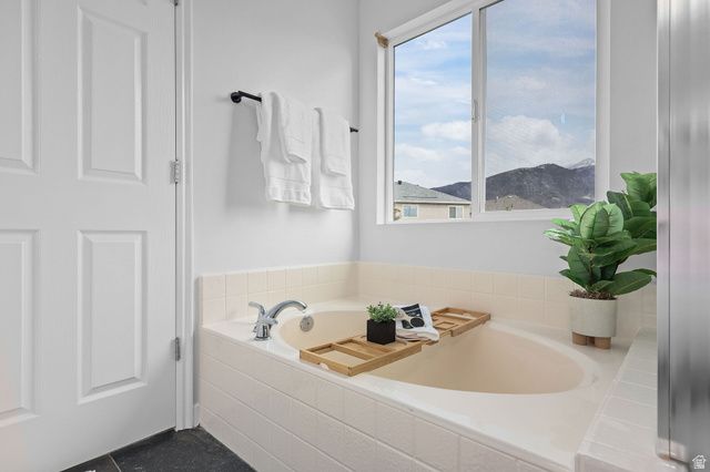 2181 E BALD EAGLE CT, Draper, UT 84020