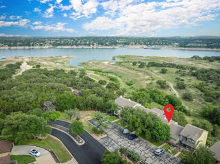 229 Comanche LN, Point Venture, TX 78645