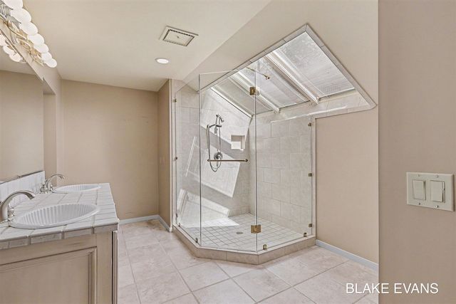 4069 Forest Point Drive, Norton Shores, MI 49441