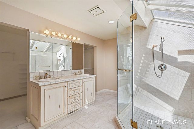 4069 Forest Point Drive, Norton Shores, MI 49441