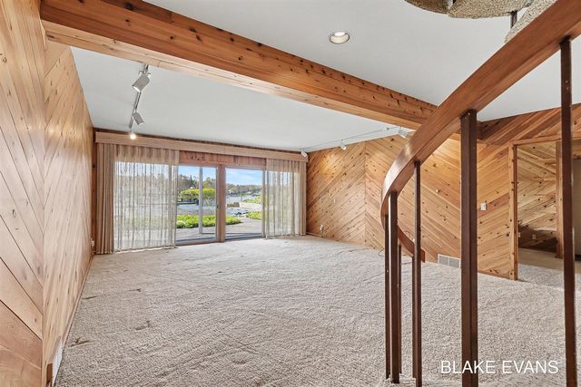 4069 Forest Point Drive, Norton Shores, MI 49441