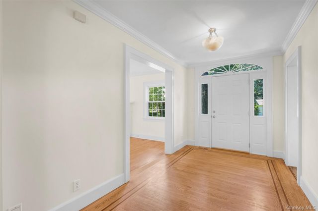 37 Highwood Avenue, Larchmont, NY 10538