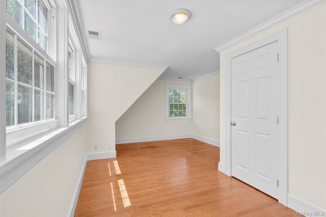 37 Highwood Avenue, Larchmont, NY 10538