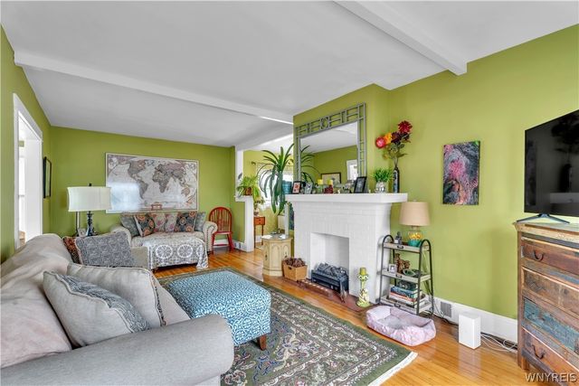 11 Oakhurst Avenue, Buffalo, NY 14220