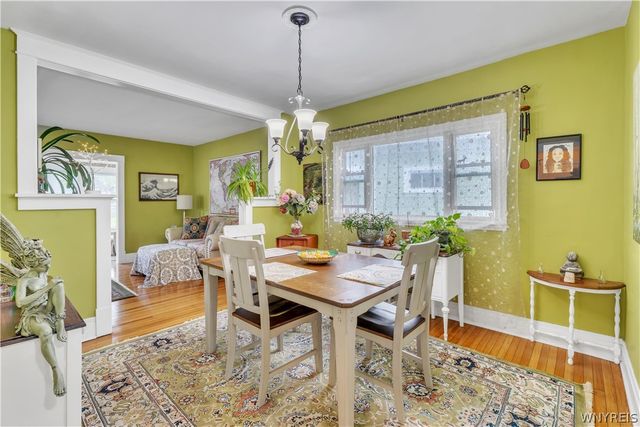 11 Oakhurst Avenue, Buffalo, NY 14220