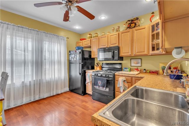 11 Oakhurst Avenue, Buffalo, NY 14220
