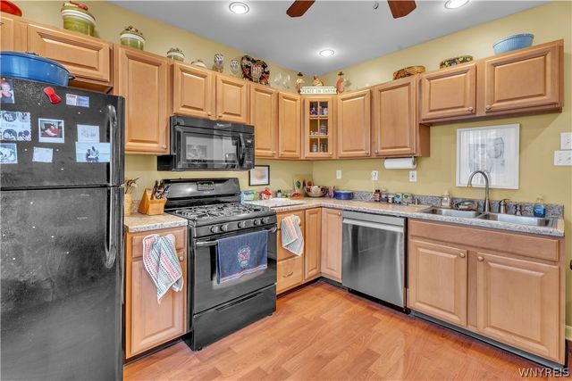 11 Oakhurst Avenue, Buffalo, NY 14220