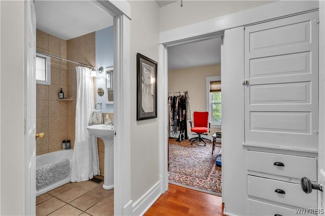 11 Oakhurst Avenue, Buffalo, NY 14220