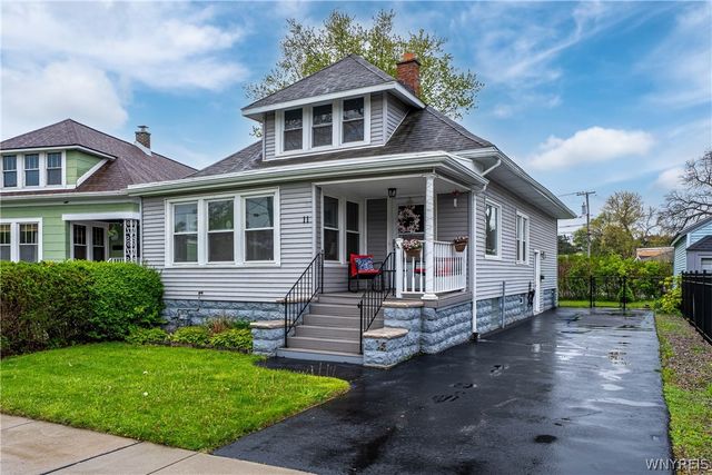 11 Oakhurst Avenue, Buffalo, NY 14220