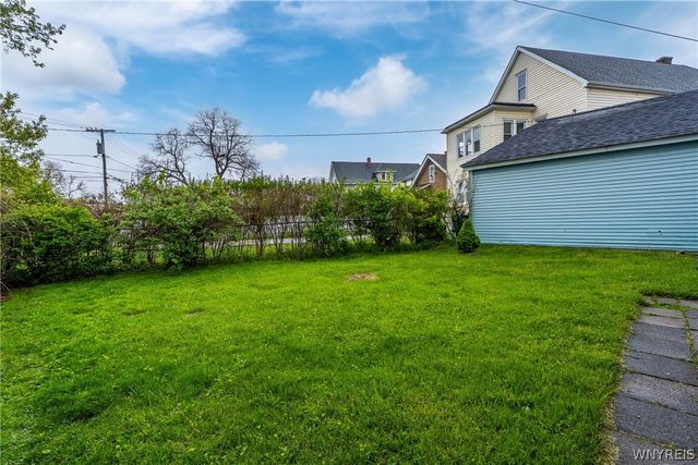 11 Oakhurst Avenue, Buffalo, NY 14220