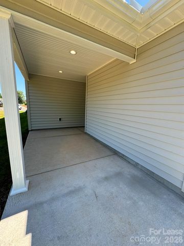 147 Brawley Villas Place, Mooresville, NC 28117