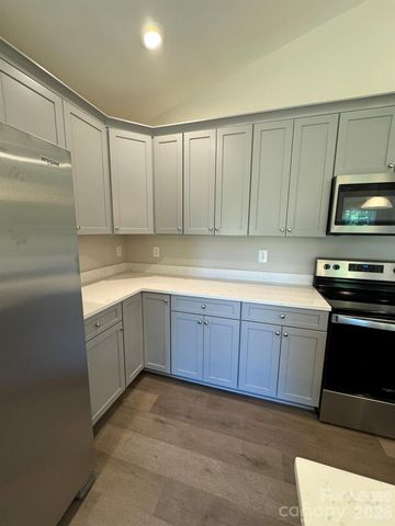 147 Brawley Villas Place, Mooresville, NC 28117