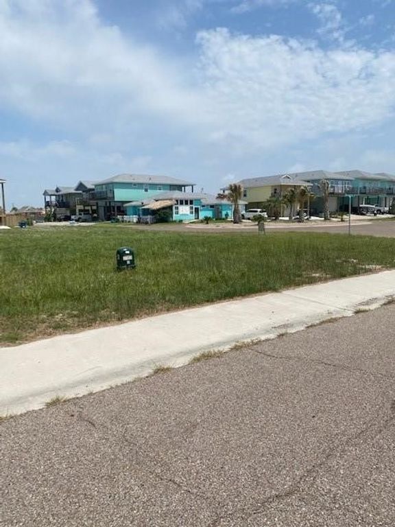 222 Port Arthur St, Port Aransas, TX 78373 — photo 4