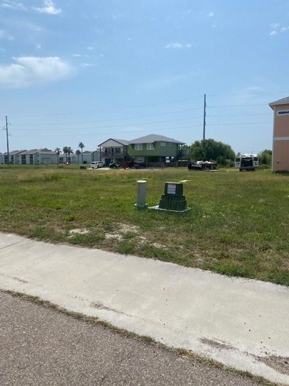 222 Port Arthur St, Port Aransas, TX 78373 — photo 5