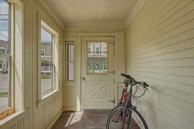 64 Hyde Street, Burlington, VT 05401