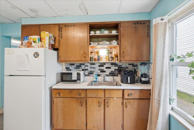 64 Hyde Street, Burlington, VT 05401