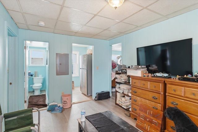 64 Hyde Street, Burlington, VT 05401
