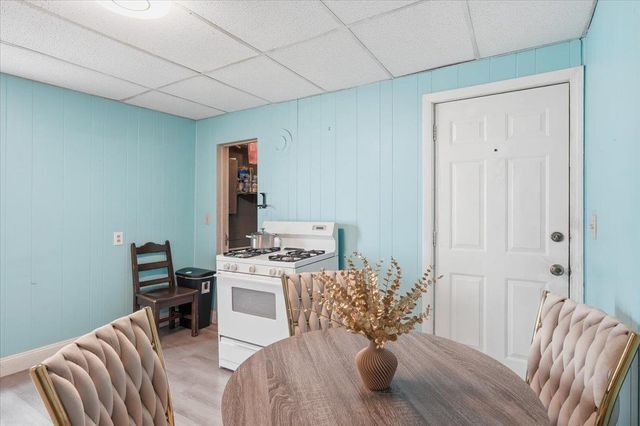 64 Hyde Street, Burlington, VT 05401