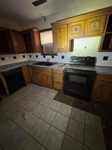 2119 26th Street, Lubbock, TX 79411