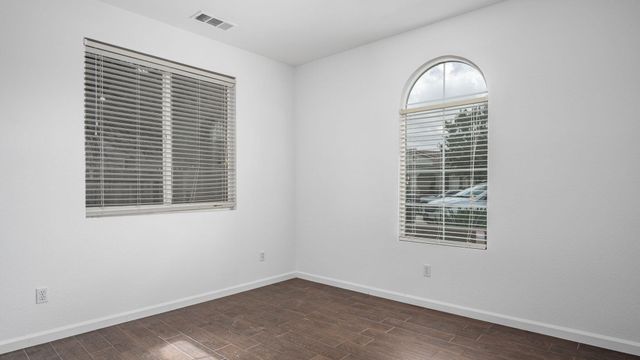 631 N Doree Place, Porterville, CA 93257