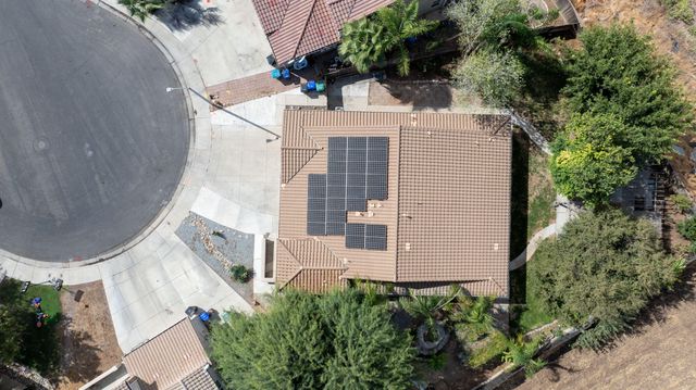 631 N Doree Place, Porterville, CA 93257