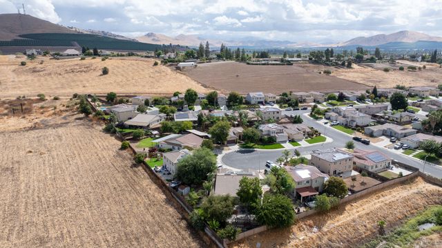 631 N Doree Place, Porterville, CA 93257