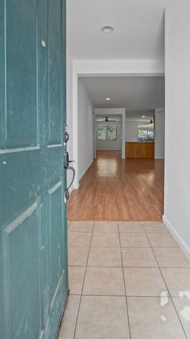 631 N Doree Place, Porterville, CA 93257