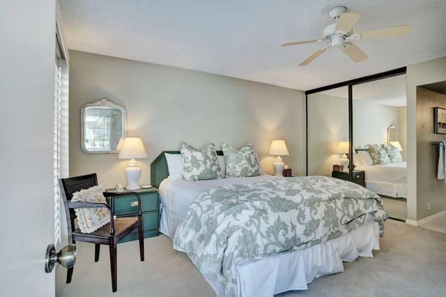 5 Acapulco Drive Drive, Palm Desert, CA 92260