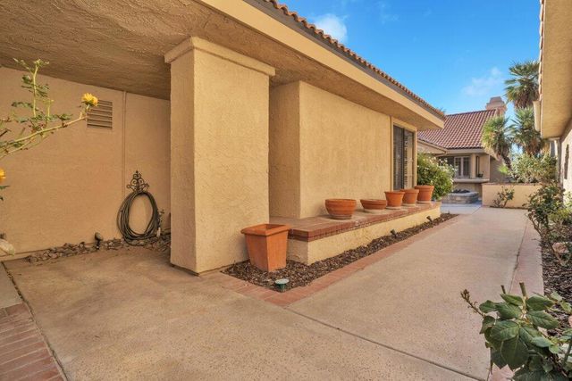 5 Acapulco Drive Drive, Palm Desert, CA 92260