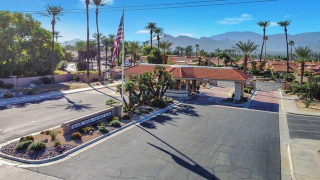 5 Acapulco Drive Drive, Palm Desert, CA 92260