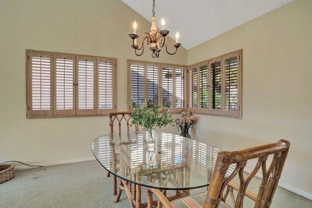 5 Acapulco Drive Drive, Palm Desert, CA 92260