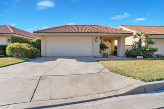 5 Acapulco Drive Drive, Palm Desert, CA 92260