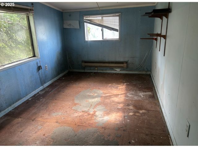 740 S CAMMANN St, Coos Bay, OR 97420
