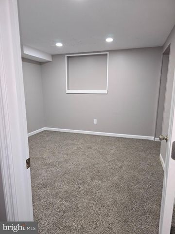 608 PARKINSON AVE, Trenton, NJ 08610